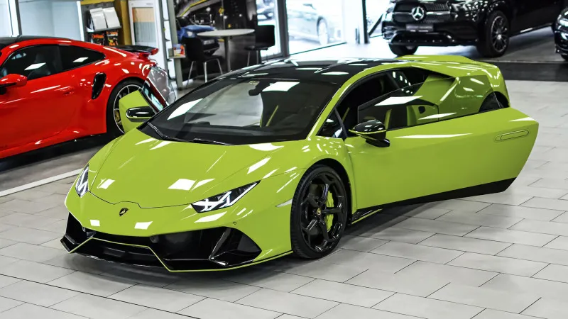 Lamborghini Huracan EVO Fluo Capsule 5.2 V10 4WD Automatic Image 1