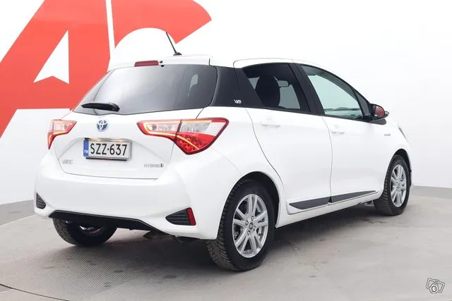 Toyota Yaris 1,5 Hybrid Y20 Edition - VAKKARI / PKAMERA / AUTOM ILMAS / NAVI / Image 5